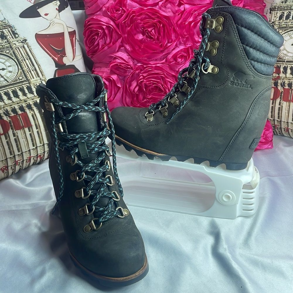 Sorel Conquest Waterproof Wedge BootsWomen's Leather Olive-Dark Grey Size 6 - Picture 2 of 15